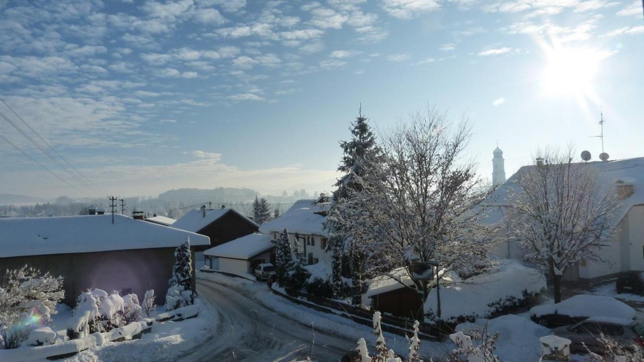 Pension Hirsch เลคบรูค ภายนอก รูปภาพ
